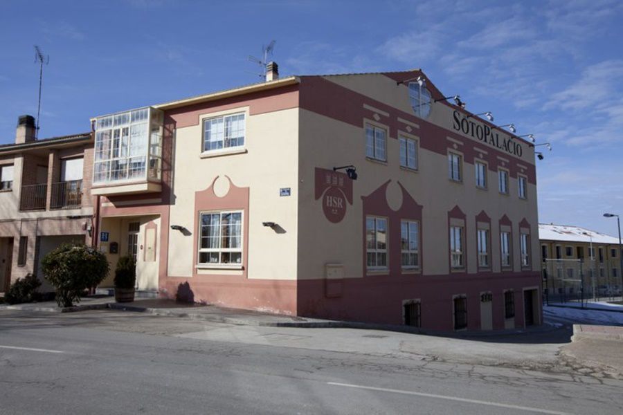 Sotopalacio Hsr Madrona Bagian luar foto